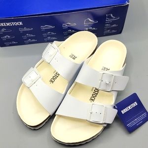 NIB Birkenstock Arizona 38N in White